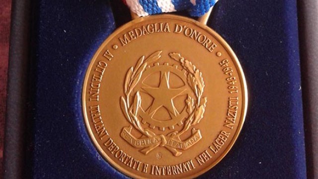 Consegna medaglie d'onore a militari deportati